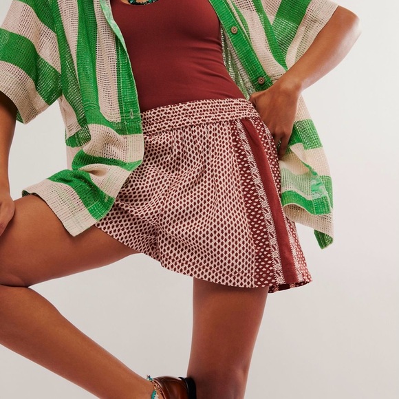 Get Free Printed Pull on Shorts - Picture 4 of 5